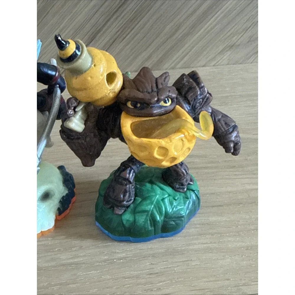 Lot Of 4 Skylanders Video Game Figure Activision‎